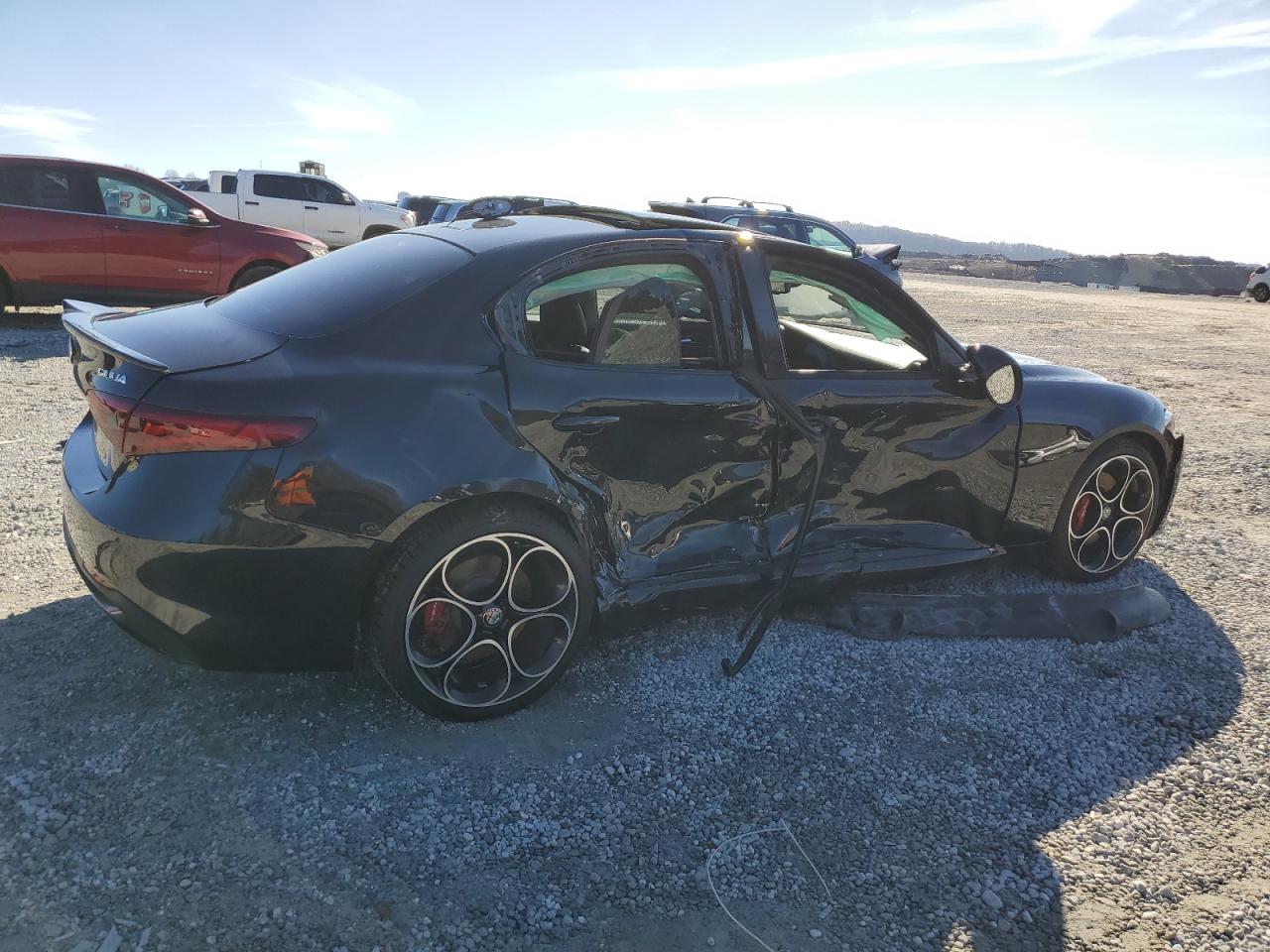2019 Alfa Romeo Giulia VIN ZARFAMBN8K7611823 Copart auction photo, side / minor dent/scratches damage thumbnail 3
