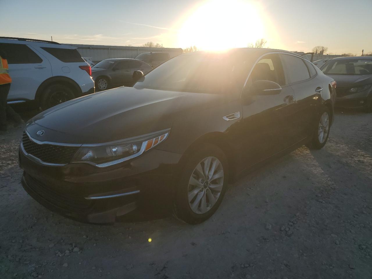 2018 KIA Optima VIN 5XXGT4L32JG252092