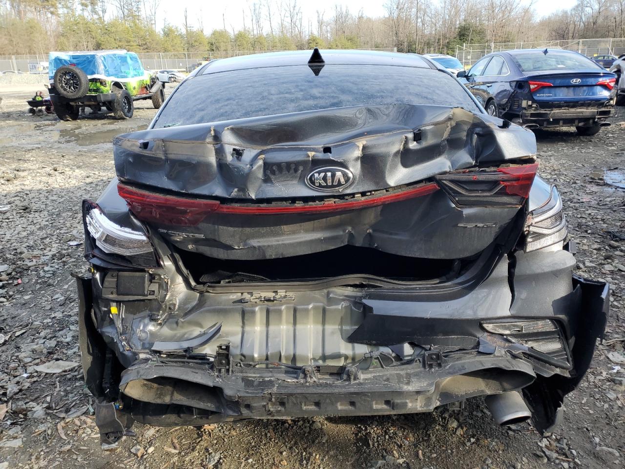 2020 KIA Forte VIN 3KPF34ADXLE168038 Copart auction photo, rear end / minor dent/scratches damage thumbnail 6