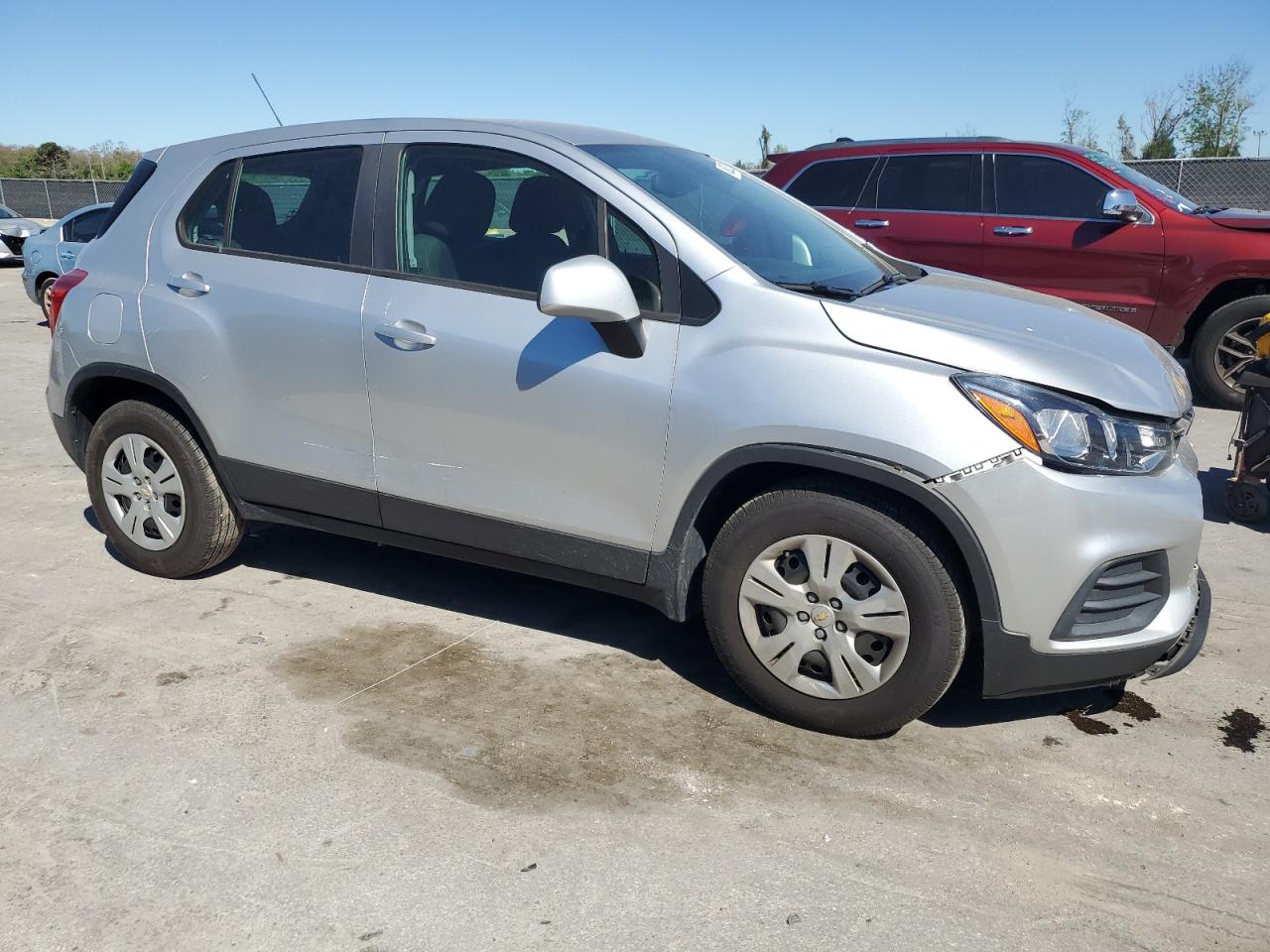 2018 Chevrolet Trax VIN KL7CJKSB4JB709425 Copart auction photo, front end damage thumbnail 4