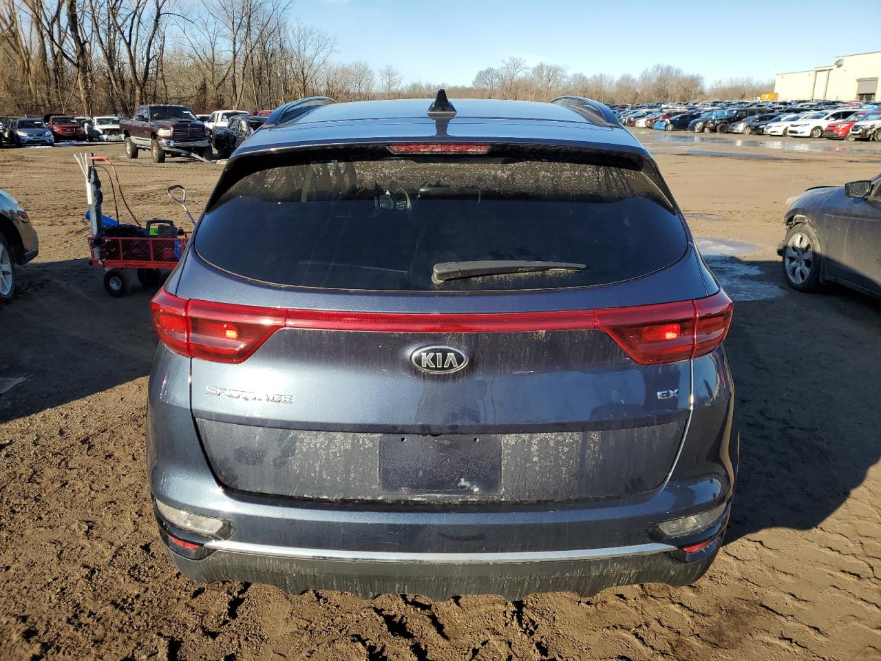2022 KIA Sportage VIN KNDPNCAC0N7986686 Copart auction photo, front end damage thumbnail 6