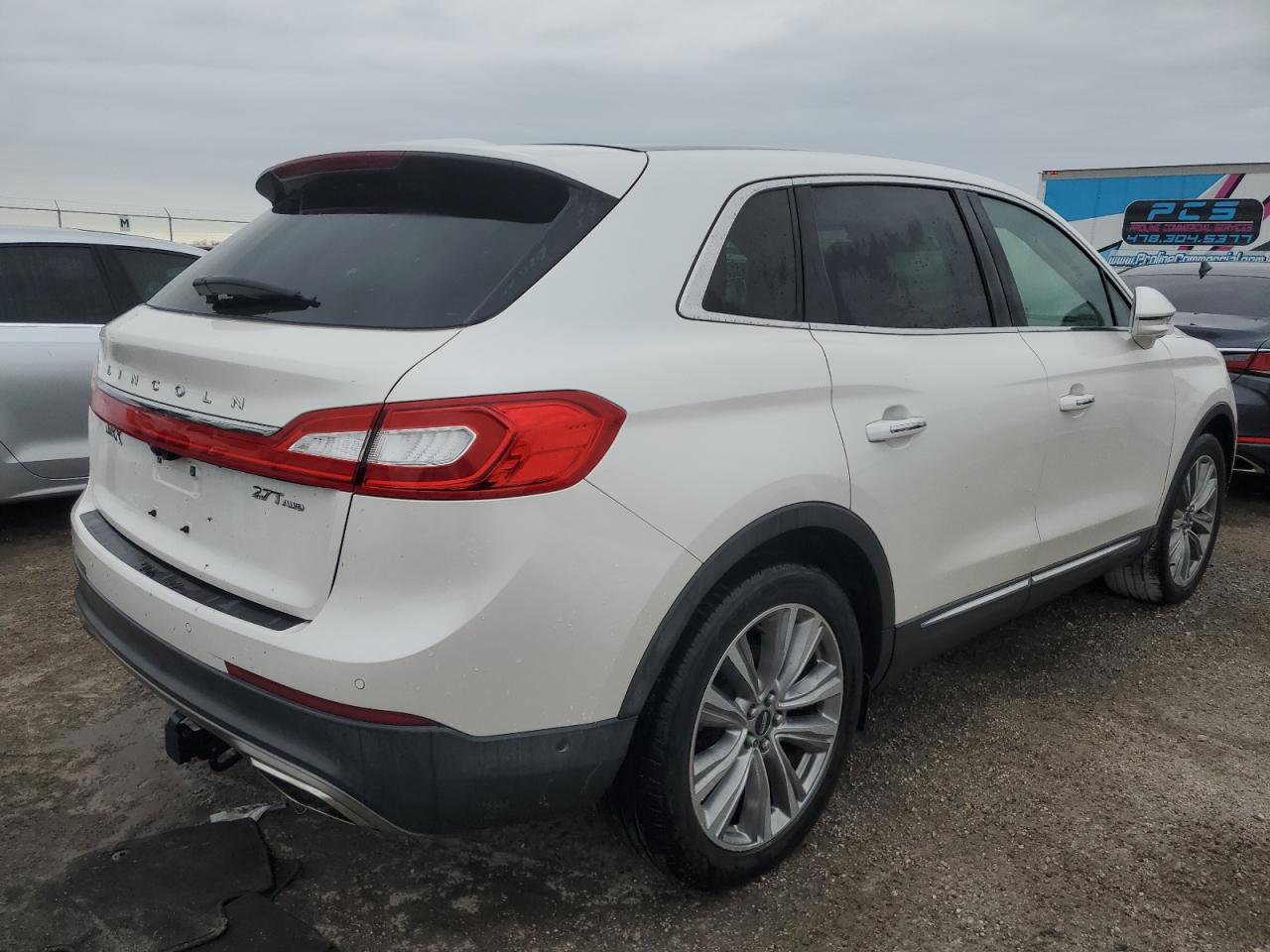 2018 Lincoln MKX VIN 2LMPJ8LPXJBL31154 Copart auction photo, water/flood damage thumbnail 3