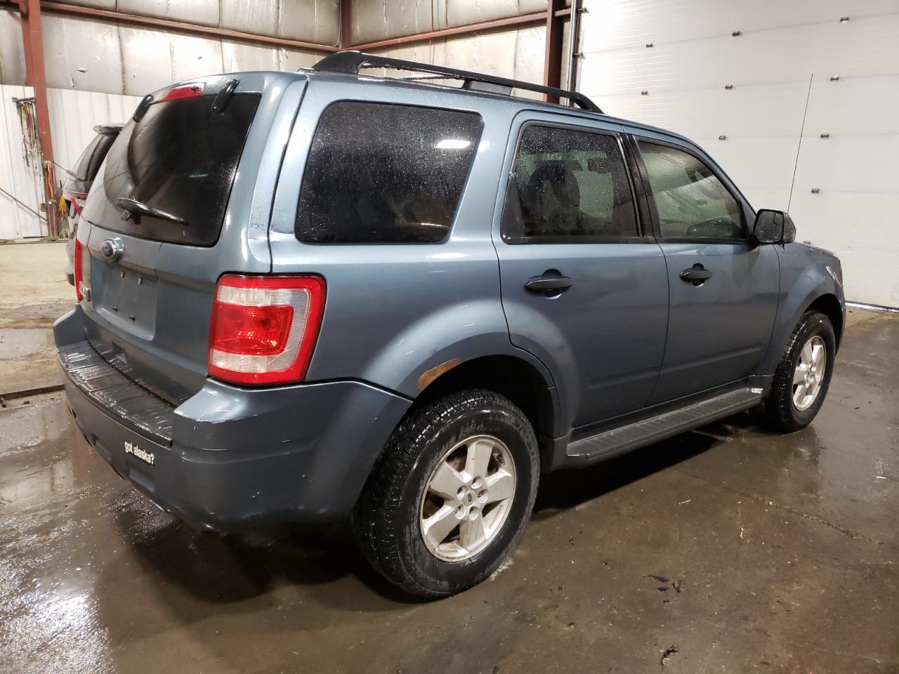 2010 Ford Escape VIN 1FMCU0D76AKC67587 Copart auction photo, minor dent/scratches damage thumbnail 3