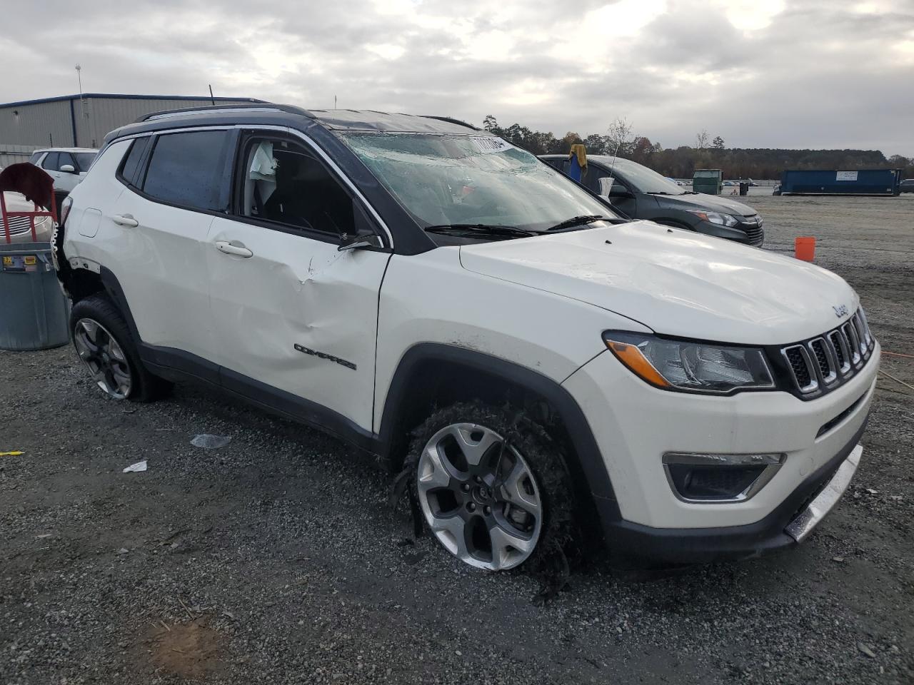 2018 Jeep Compass VIN 3C4NJDCB3JT281299 Copart auction photo, rollover damage thumbnail 4