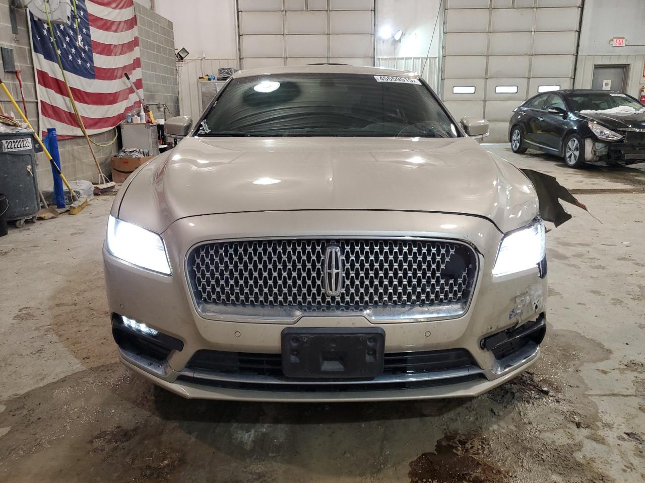 2017 Lincoln Continental VIN 1LN6L9VK6H5624492 Copart auction photo, front end / side damage thumbnail 5