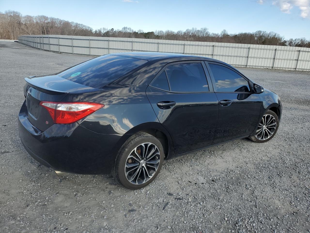 2015 Toyota Corolla VIN 2T1BURHE3FC326536 Copart auction photo, front end damage thumbnail 3