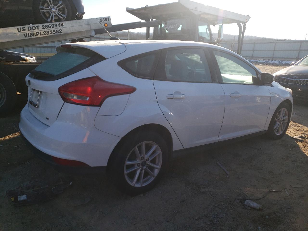 2018 Ford Focus VIN 1FADP3K28JL252324 Copart auction photo, minor dent/scratches damage thumbnail 3