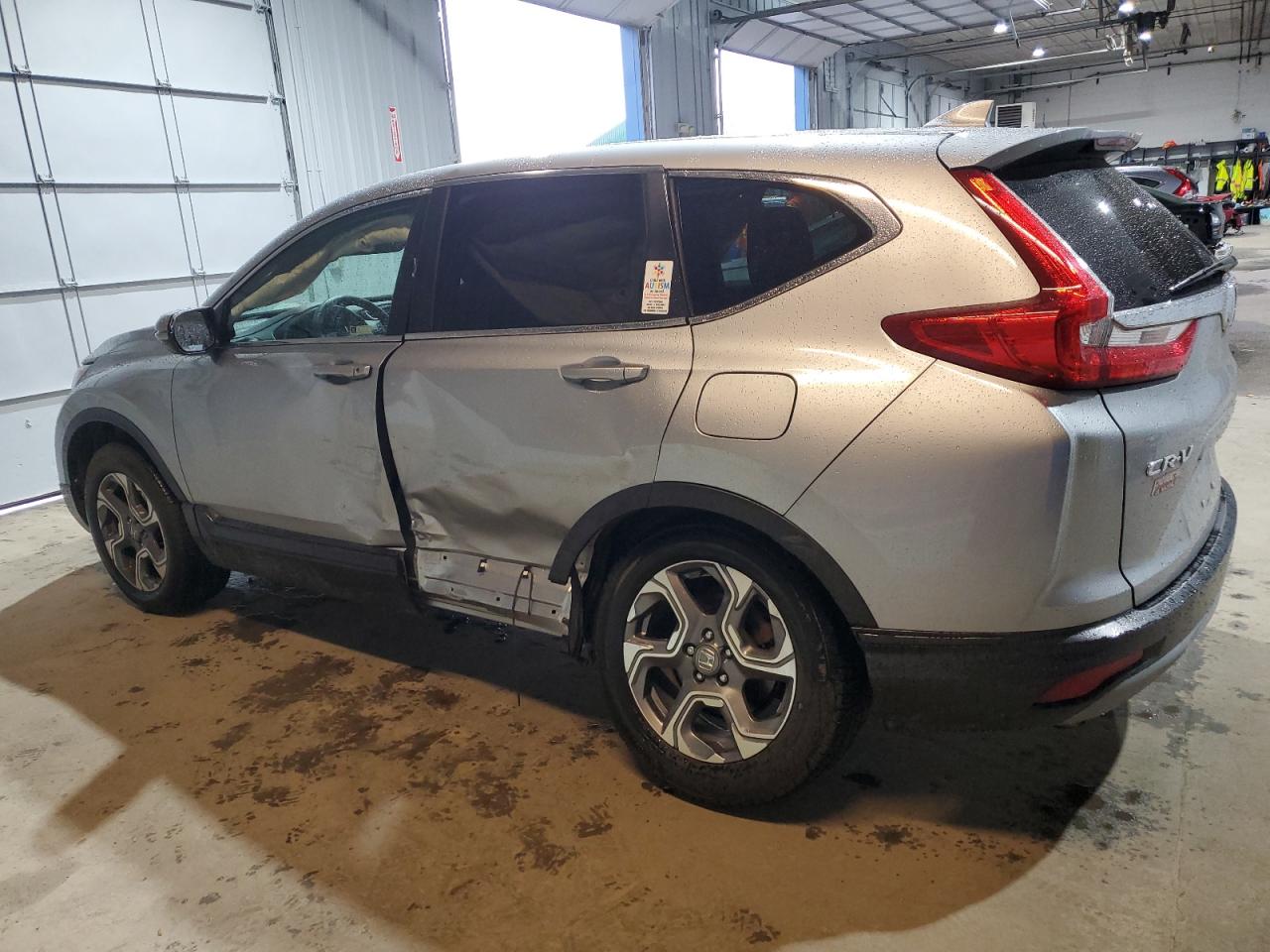 2018 Honda CR-V VIN 7FARW2H53JE027315 Copart auction photo, side / minor dent/scratches damage thumbnail 2