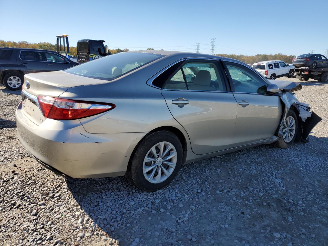 2015 Toyota Camry VIN 4T1BF1FK9FU026938 Copart auction photo, front end damage thumbnail 3