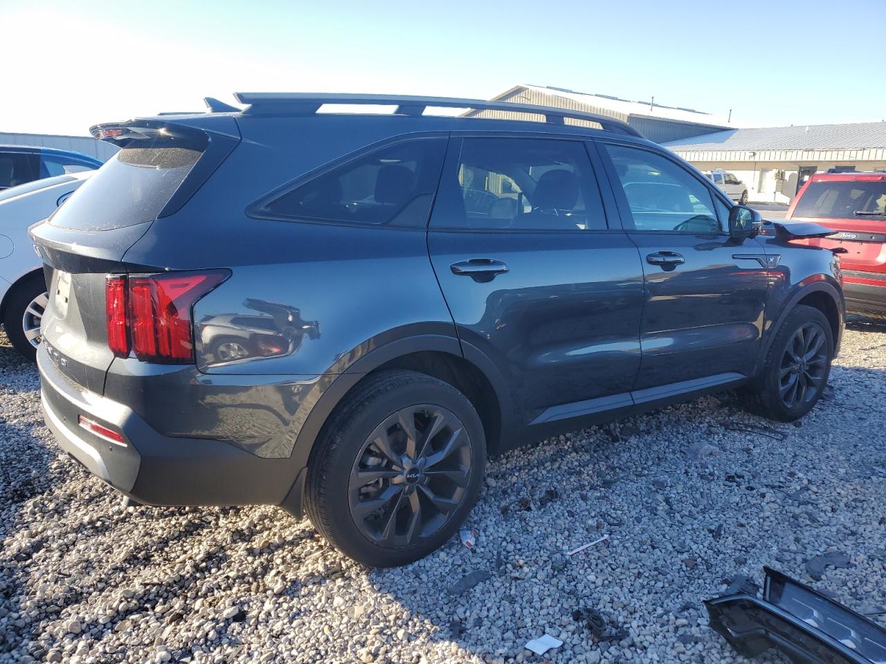 2022 KIA Sorento VIN 5XYRKDLF1NG091693 Copart auction photo, front end damage thumbnail 3