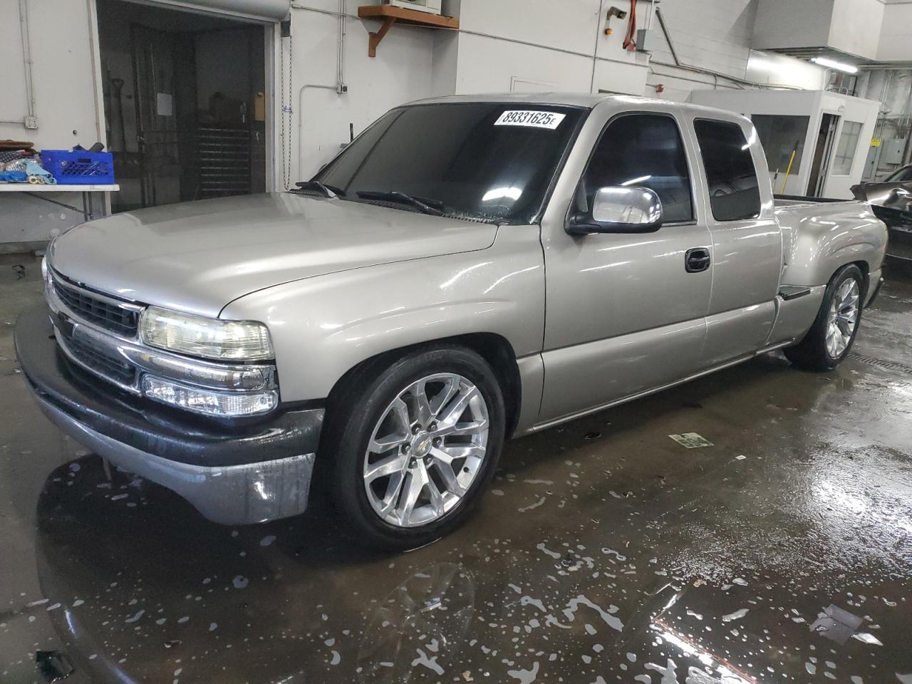 2000 Chevrolet Silverado VIN 2GCEC19T8Y1166508