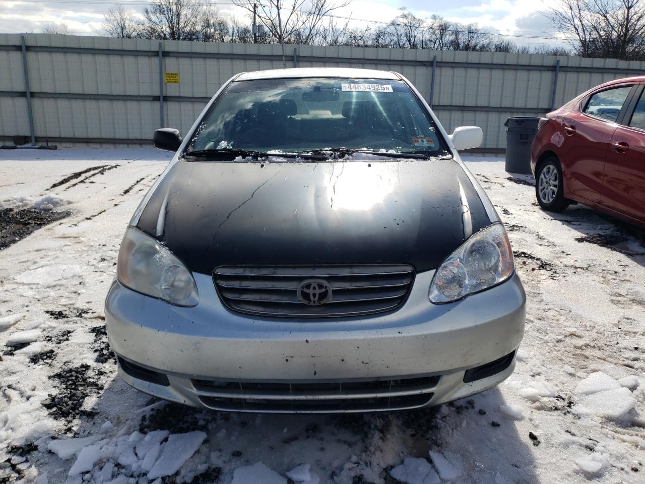 2004 Toyota Corolla VIN 1NXBR32E44Z341694 Copart auction photo, front end damage thumbnail 5