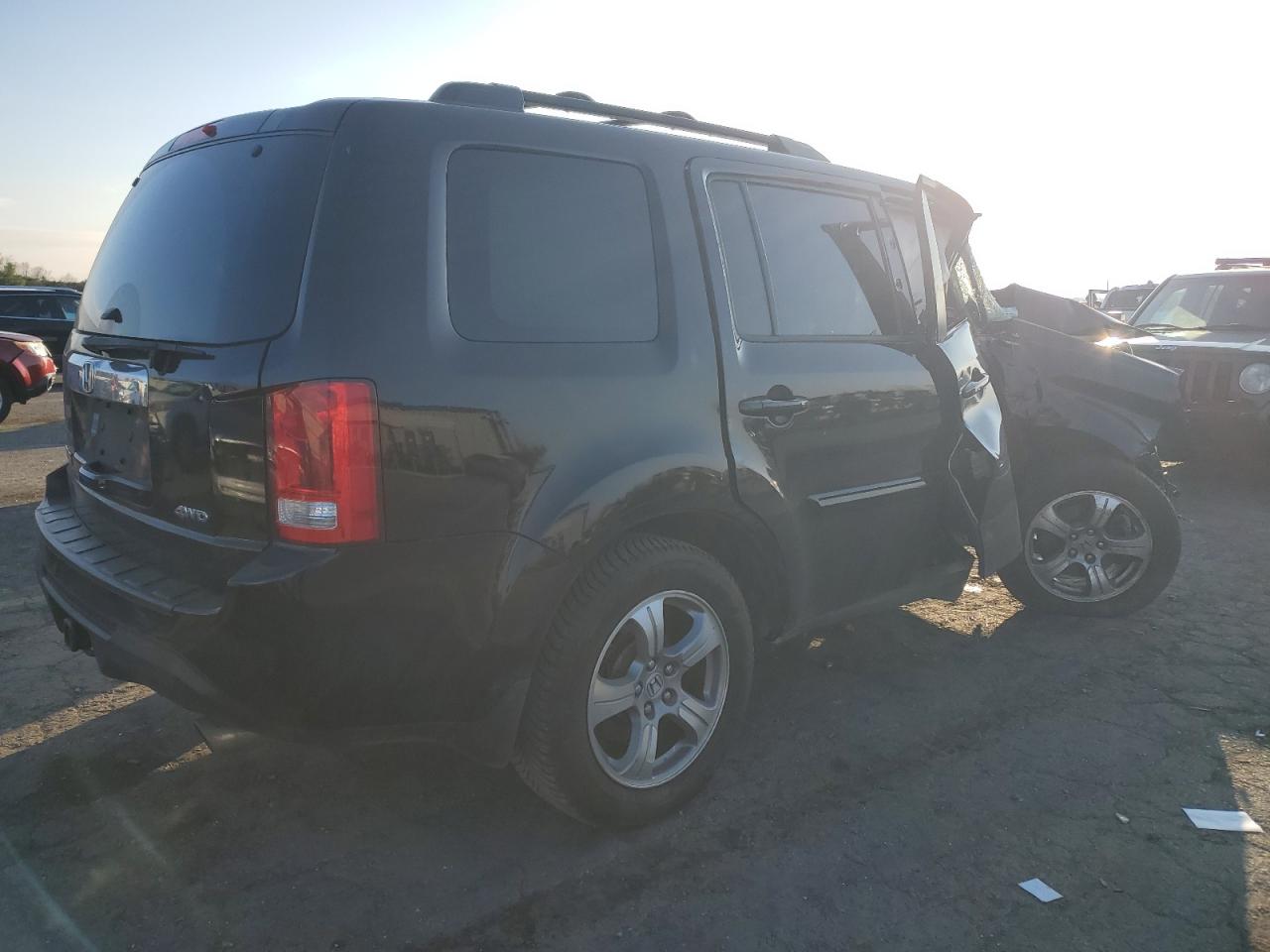 2013 Honda Pilot VIN 5FNYF4H58DB083192 Copart auction photo, front end / side damage thumbnail 3