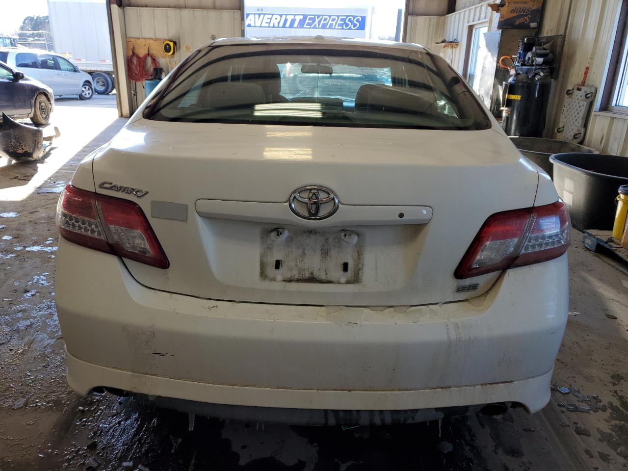 2011 Toyota Camry VIN 4T1BF3EK7BU680277 Copart auction photo, front end / minor dent/scratches damage thumbnail 6