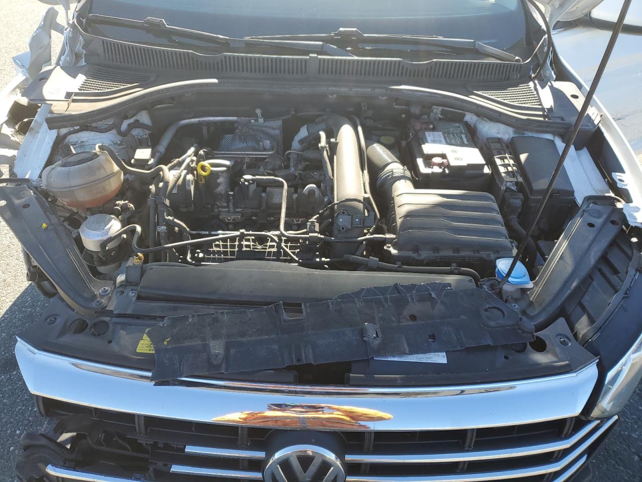 2019 Volkswagen Jetta VIN 3VWC57BUXKM179099 Copart auction photo, front end / side damage thumbnail 13