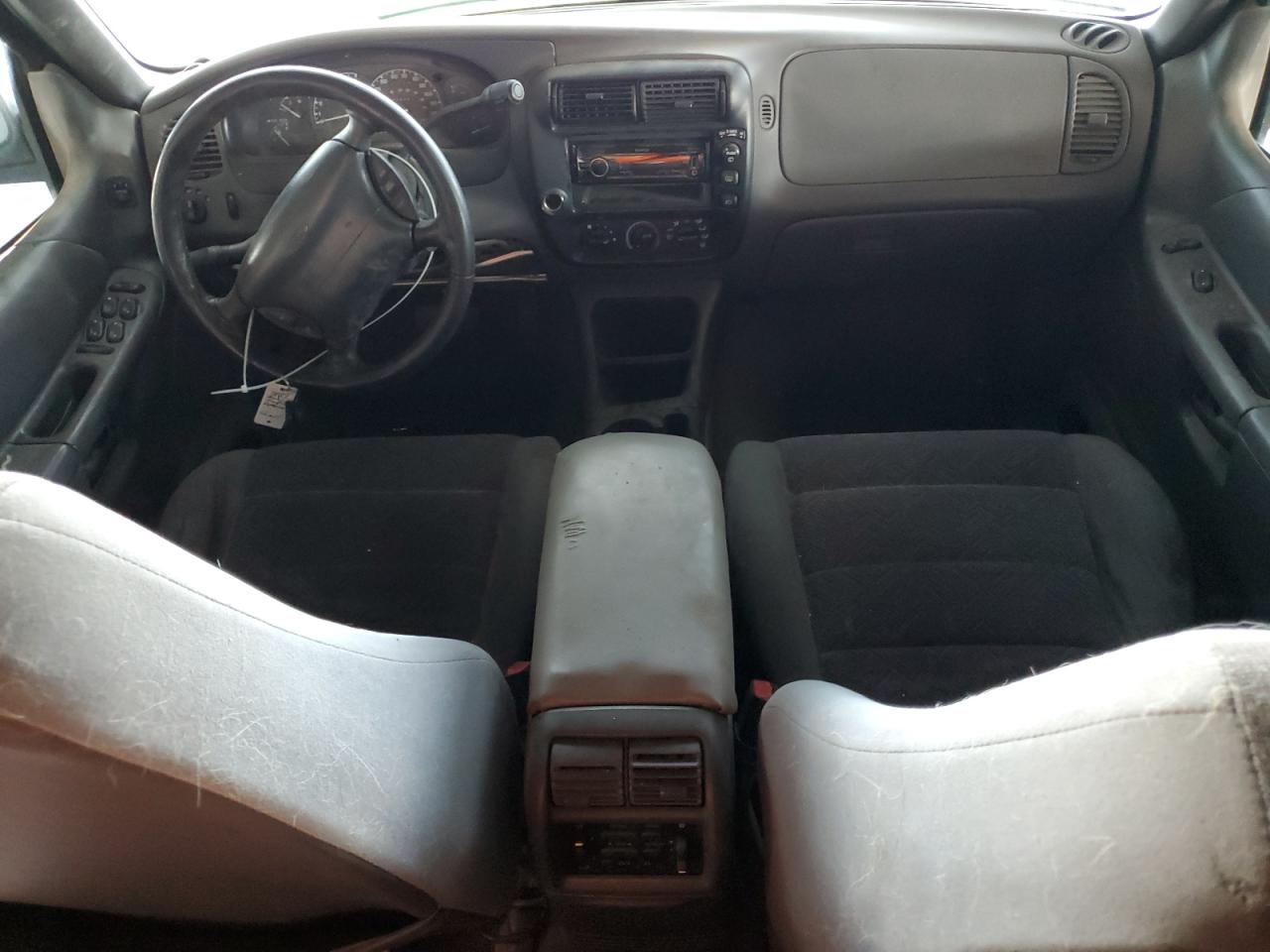 2001 Ford Explorer VIN 1FMZU83P71ZA33864 Copart auction photo, burn damage thumbnail 8