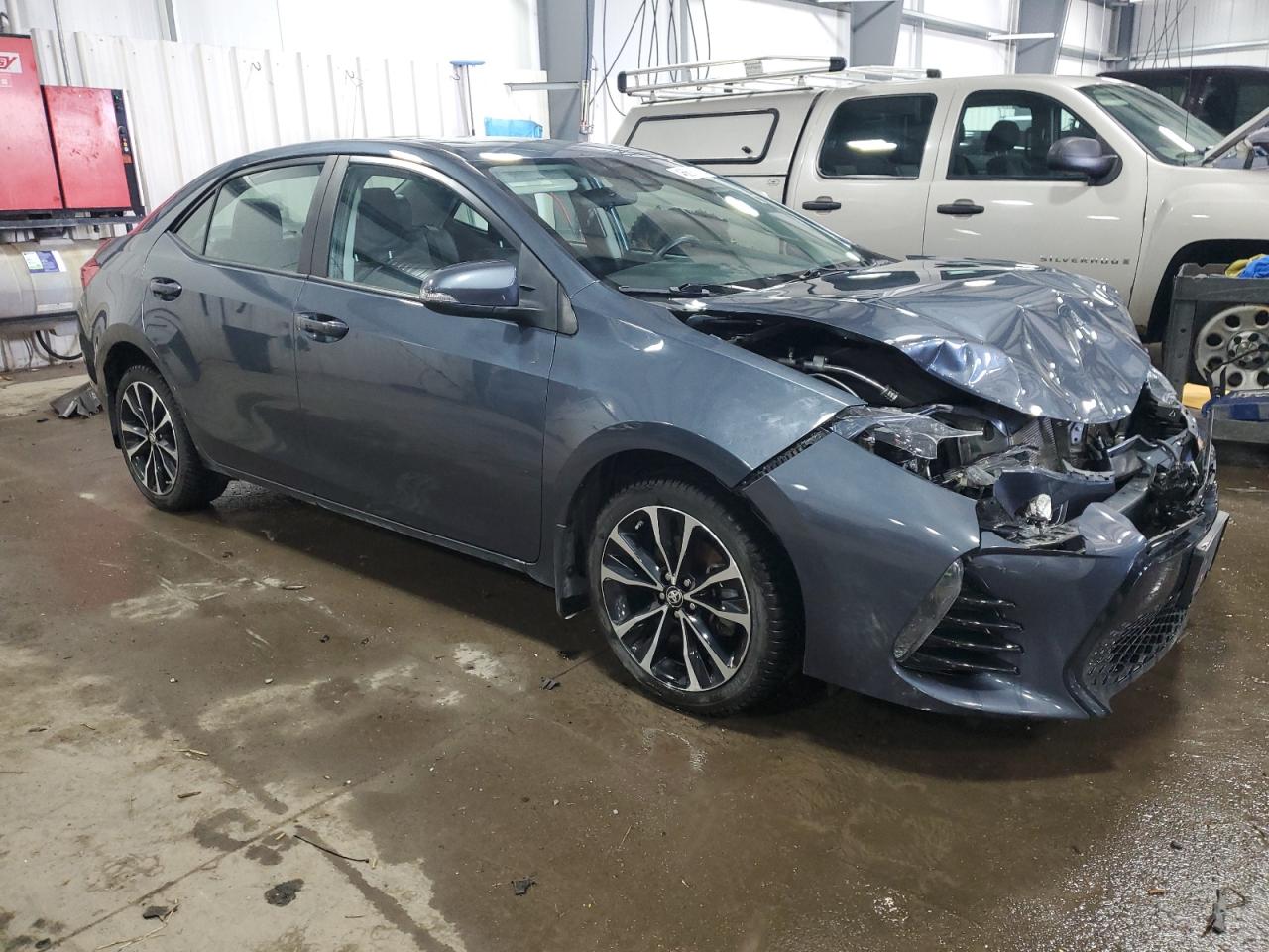 2018 Toyota Corolla VIN 2T1BURHE0JC079212 Copart auction photo, front end damage thumbnail 4