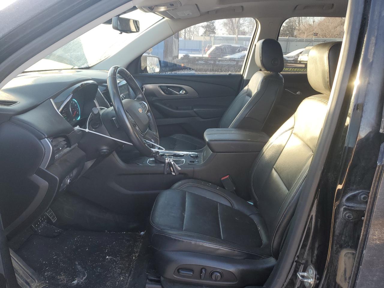 2019 Chevrolet Traverse VIN 1GNEVKKW9KJ107654 Copart auction photo, front end damage thumbnail 7