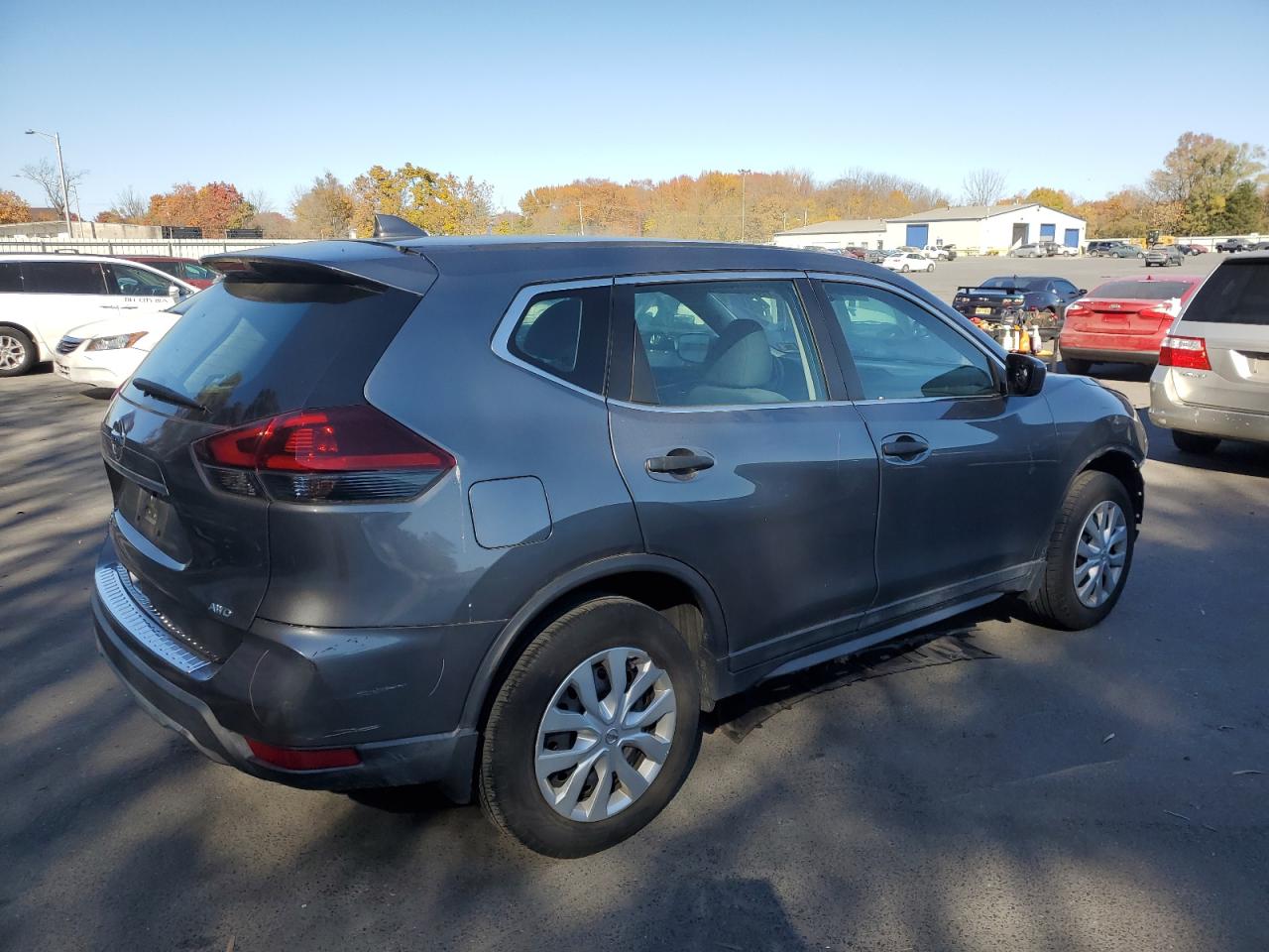 2018 Nissan Rogue VIN 5N1AT2MV1JC770944 Copart auction photo, front end damage thumbnail 3