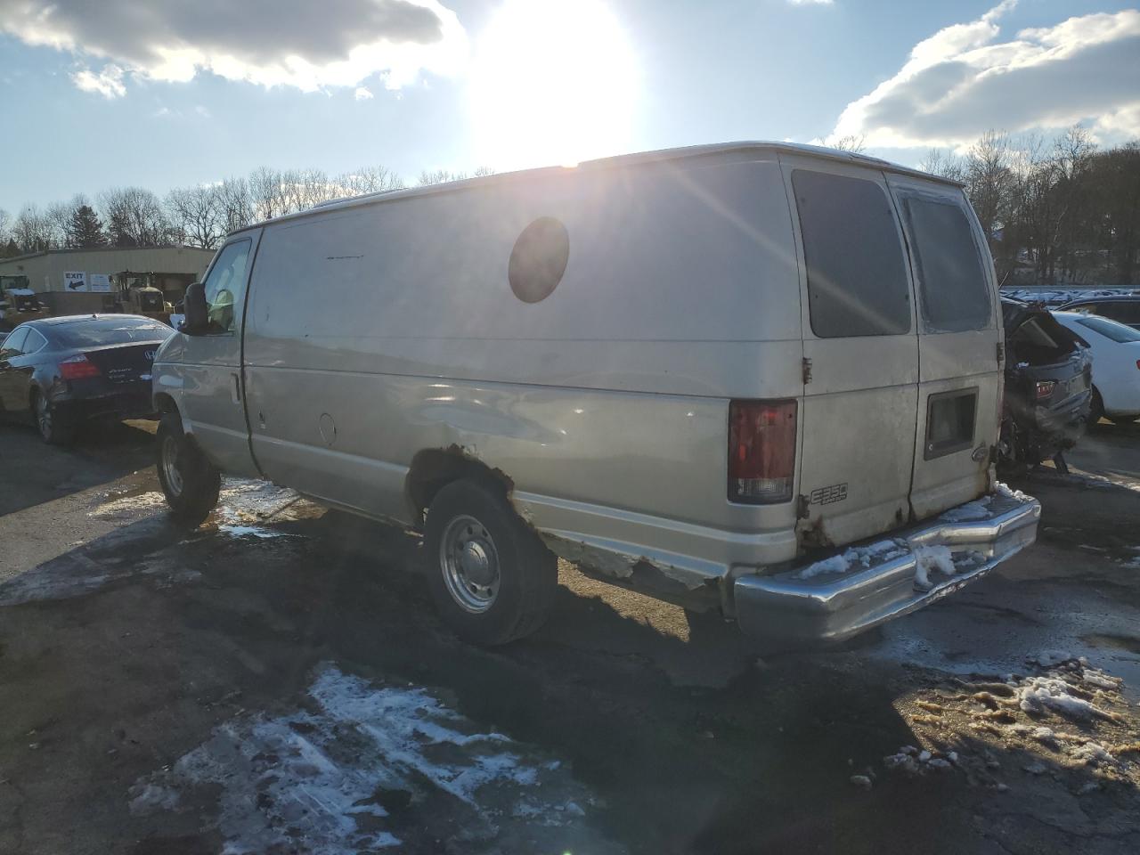 2003 Ford F350 VIN 1FTSS34F13HB98466 Copart auction photo, front end / minor dent/scratches damage thumbnail 2
