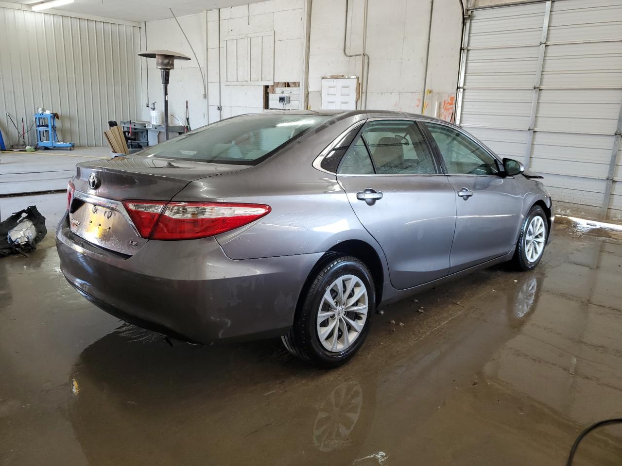 2017 Toyota Camry VIN 4T1BF1FK0HU646063 Copart auction photo, front end / mechanical damage thumbnail 3