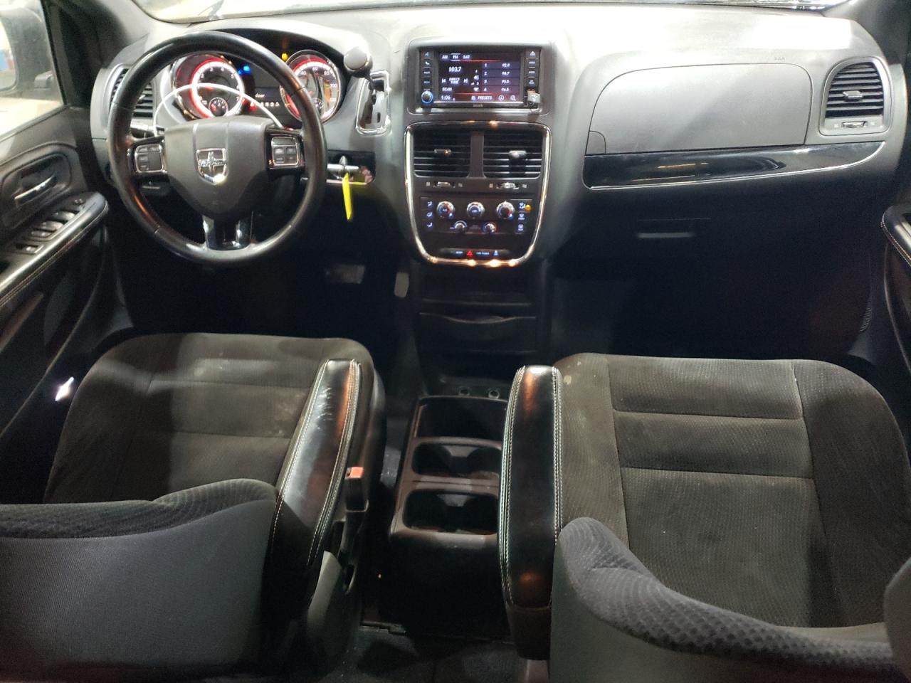 2018 Dodge Caravan VIN 2C4RDGBG8JR136480 Copart auction photo, front end / hail damage thumbnail 8