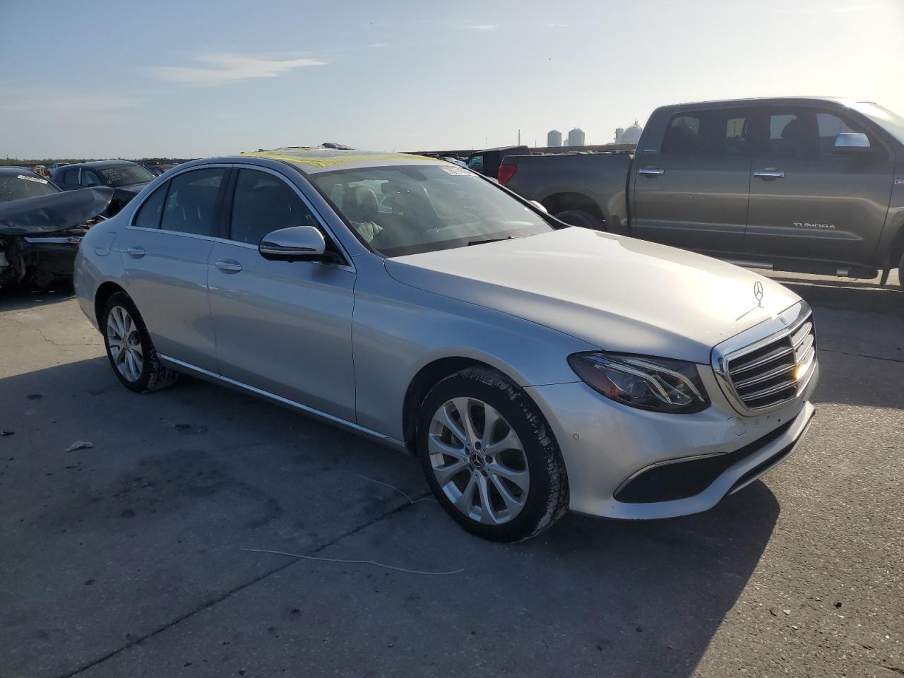 2019 Mercedes-Benz E-klasse VIN WDDZF4JB5KA513907 Copart auction photo, water/flood damage thumbnail 4