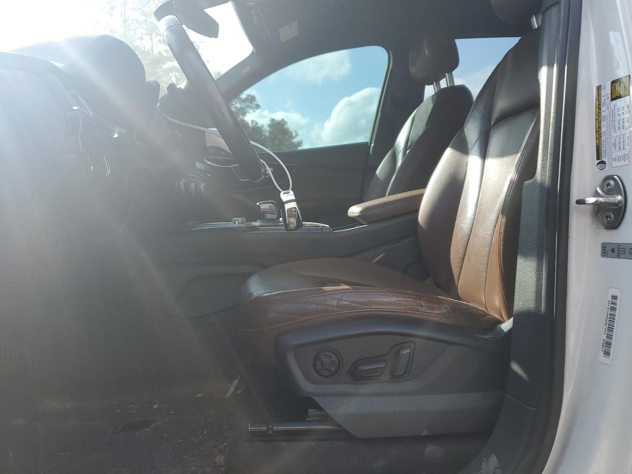 2017 Audi Q7 VIN WA1LAAF76HD035757 Copart auction photo, normal wear damage thumbnail 7