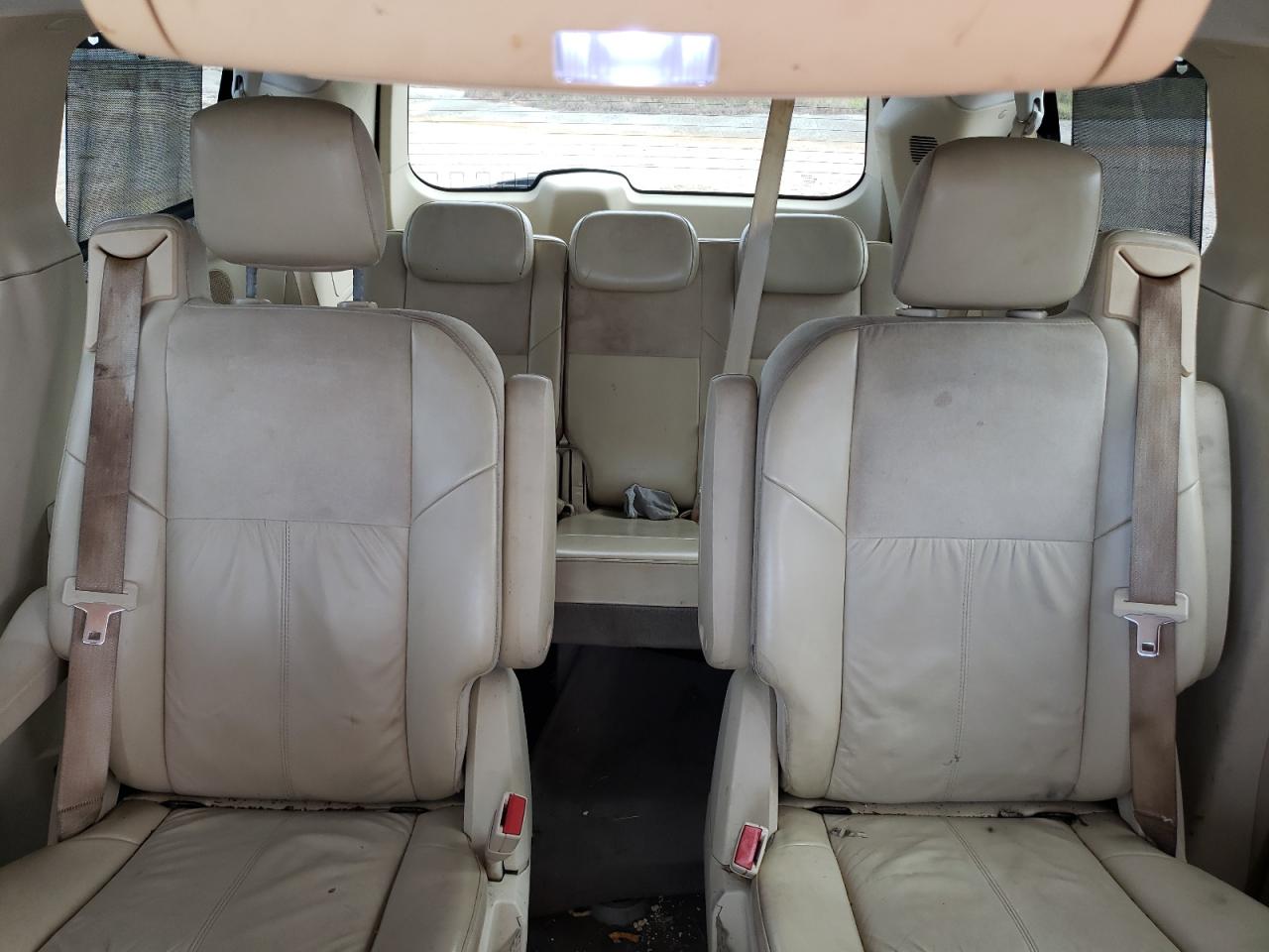 2008 Chrysler Town & Country VIN 2A8HR64X08R132270 Copart auction photo, minor dent/scratches damage thumbnail 10