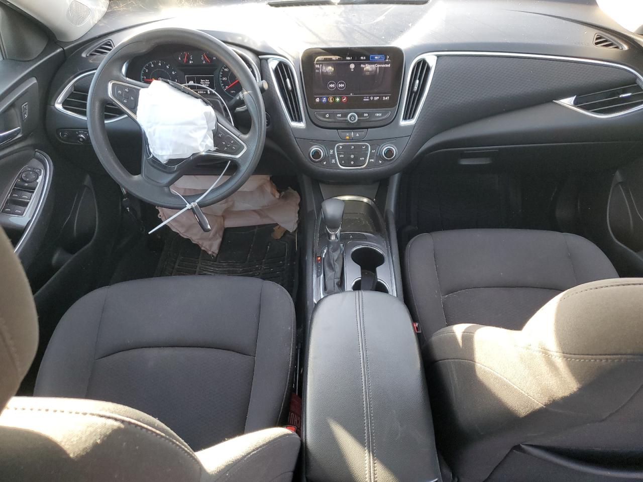 2021 Chevrolet Malibu VIN 1G1ZD5ST1MF064253 Copart auction photo, front end / minor dent/scratches damage thumbnail 8