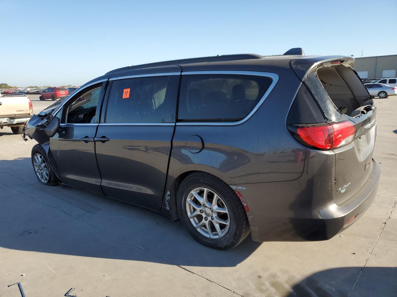 2020 Chrysler Voyager VIN 2C4RC1DG4LR268488 Copart auction photo, front end damage thumbnail 2