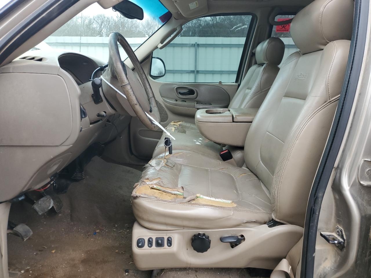 2002 Ford F-150 VIN 1FTRW08L72KD37681 Copart auction photo, all over damage thumbnail 7