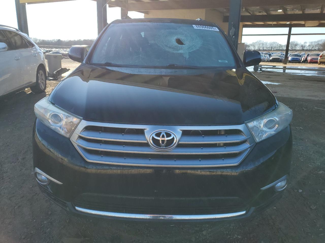 2013 Toyota Highlander VIN 5TDBK3EH5DS212303 Copart auction photo, top/roof damage thumbnail 5