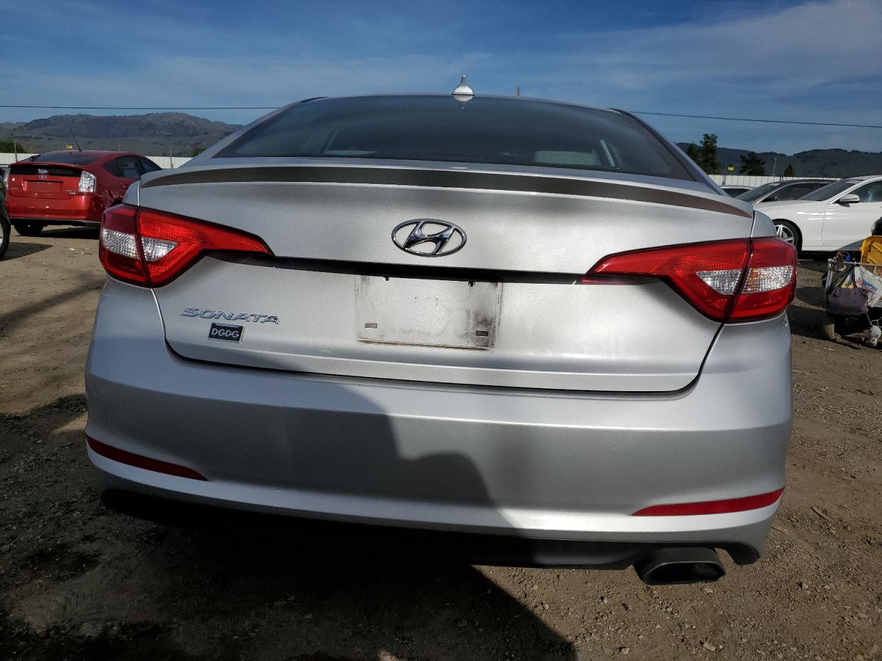 2017 Hyundai Sonata VIN 5NPE24AF4HH564307 Copart auction photo, vandalism damage thumbnail 6