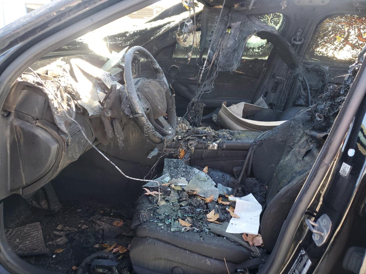 2016 Mercedes-Benz C-klasse VIN 55SWF4JBXGU170408 Copart auction photo, burn damage thumbnail 7