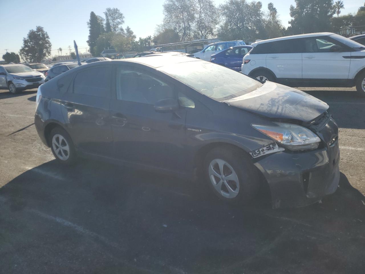 2015 Toyota Prius VIN JTDKN3DU0F0437949 Copart auction photo, front end / minor dent/scratches damage thumbnail 4