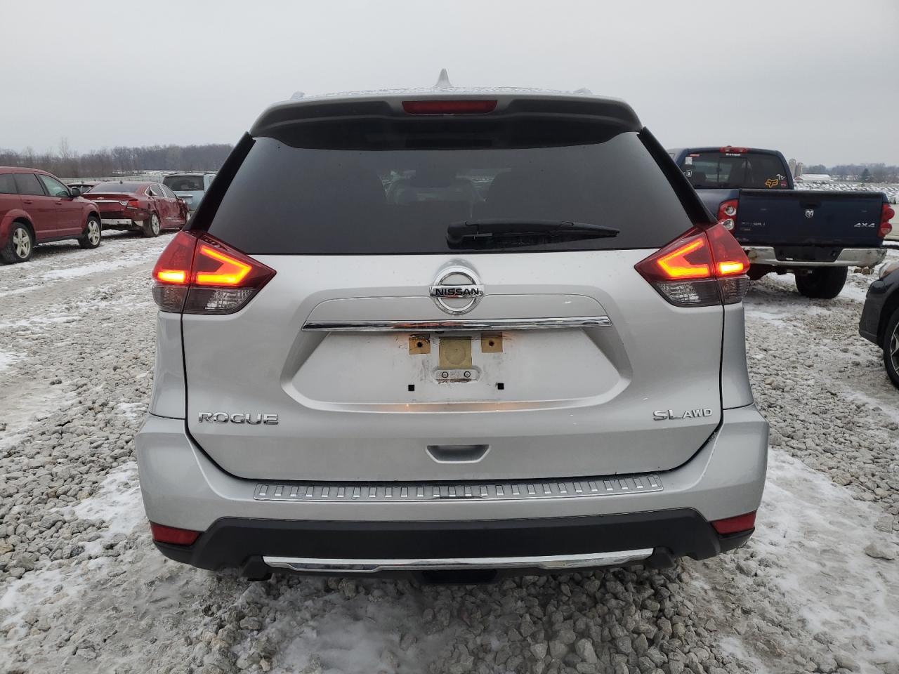 2018 Nissan Rogue VIN JN8AT2MV7JW329813 Copart auction photo, front end damage thumbnail 6