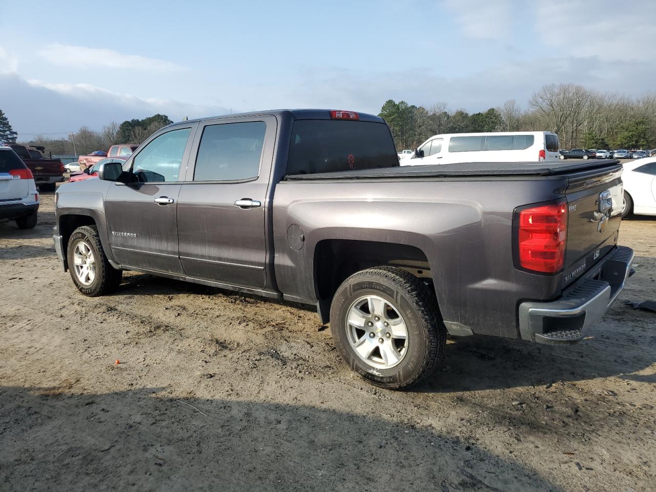 2015 Chevrolet Silverado VIN 3GCPCREH9FG115306 Copart auction photo, minor dent/scratches / mechanical damage thumbnail 2