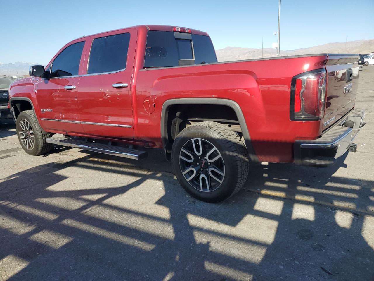 2018 GMC Sierra VIN 3GTU2NER5JG194909 Copart auction photo, front end damage thumbnail 2