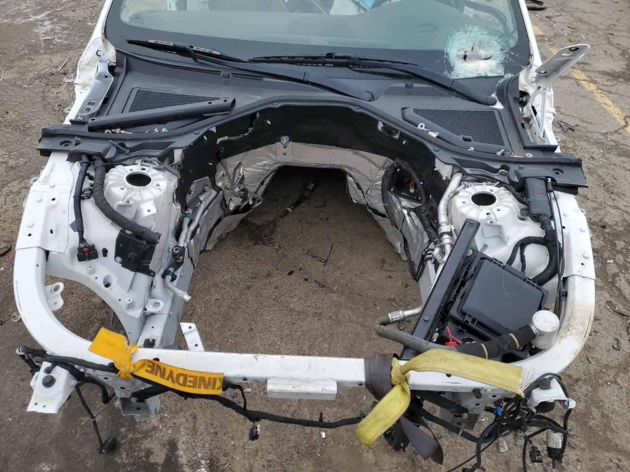 2018 Cadillac CT6 VIN 1G6KD5RS4JU105202 Copart auction photo, stripped / missing/altered vin damage thumbnail 11