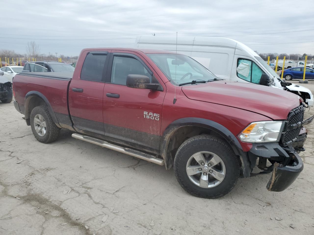 2015 RAM 1500 VIN 1C6RR7GG6FS726135 Copart auction photo, front end / minor dent/scratches damage thumbnail 4