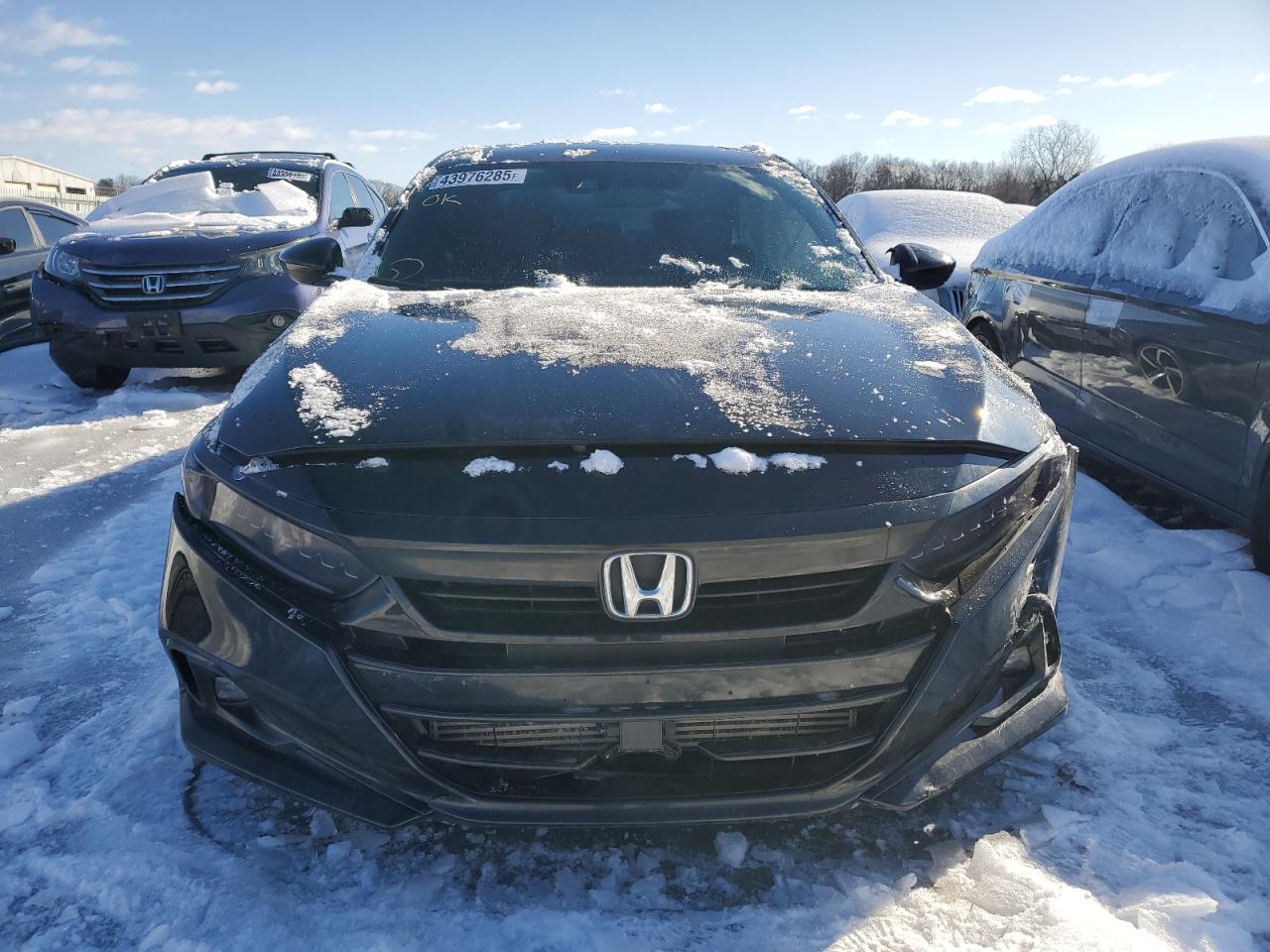 2022 Honda Accord VIN 1HGCV2F38NA008233 Copart auction photo, front end / minor dent/scratches damage thumbnail 5
