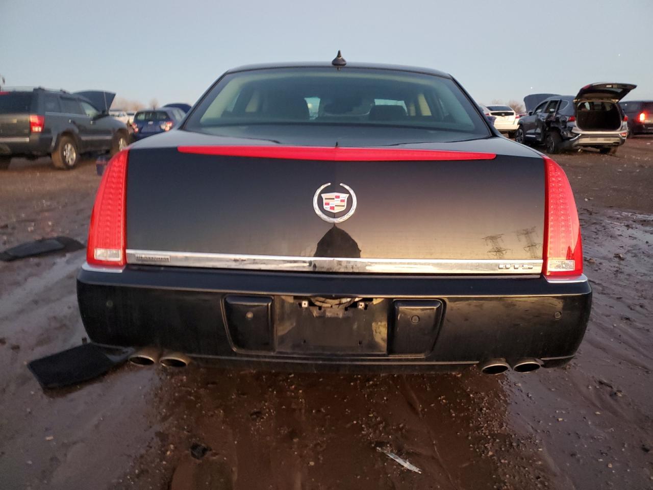 2011 Cadillac DTS VIN 1G6KP5ES6BU149040 Copart auction photo, front end / minor dent/scratches damage thumbnail 6