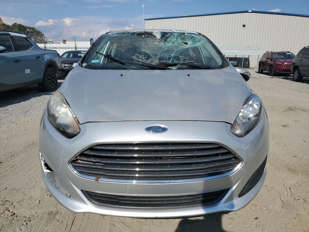 2016 Ford Fiesta VIN 3FADP4BJ5GM161984 Copart auction photo, top/roof / minor dent/scratches damage thumbnail 5