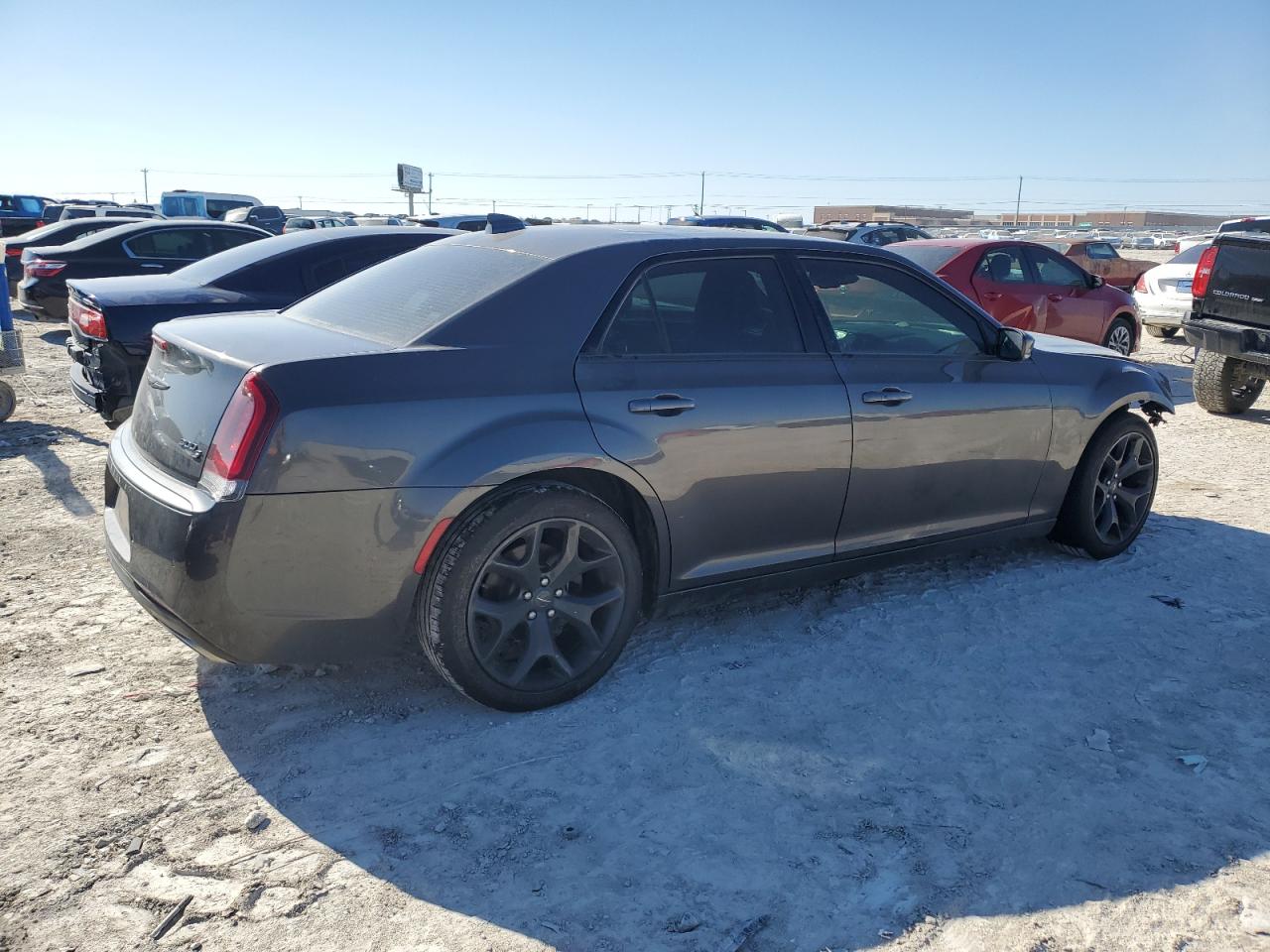 2021 Chrysler 300 VIN 2C3CCABG3MH541134 Copart auction photo, front end / minor dent/scratches damage thumbnail 3