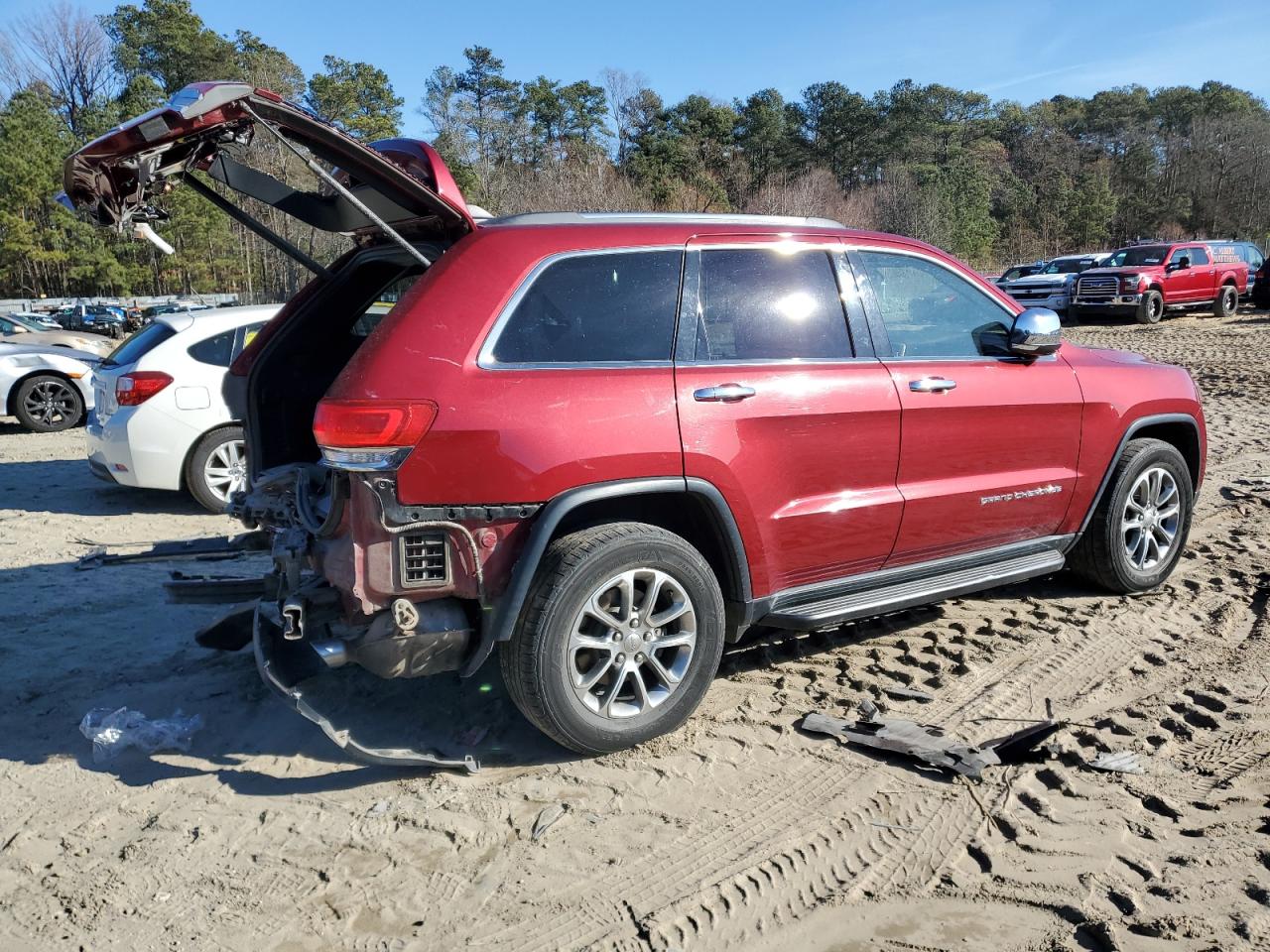 2015 Jeep Grand Cherokee VIN 1C4RJFBG4FC625414 Copart auction photo, rear end damage thumbnail 3