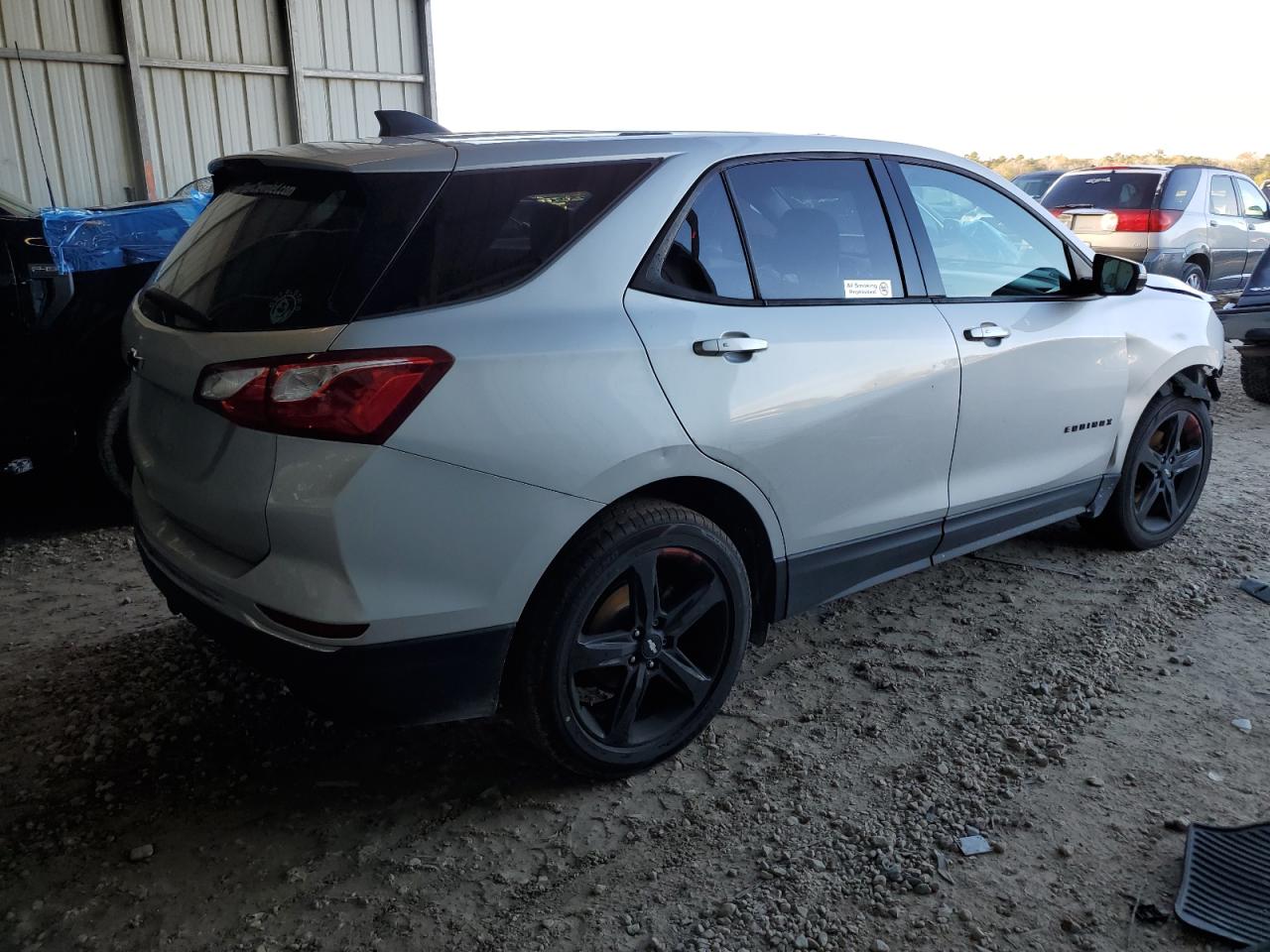 2019 Chevrolet Equinox VIN 2GNAXLEXXK6187949 Copart auction photo, front end damage thumbnail 3