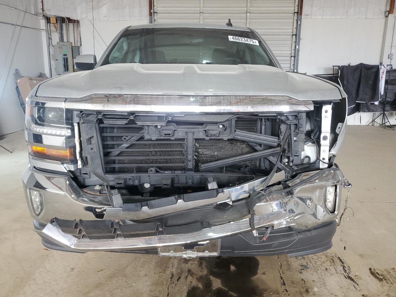 2017 Chevrolet Silverado VIN 3GCUKREC4HG394368 Copart auction photo, front end / side damage thumbnail 5