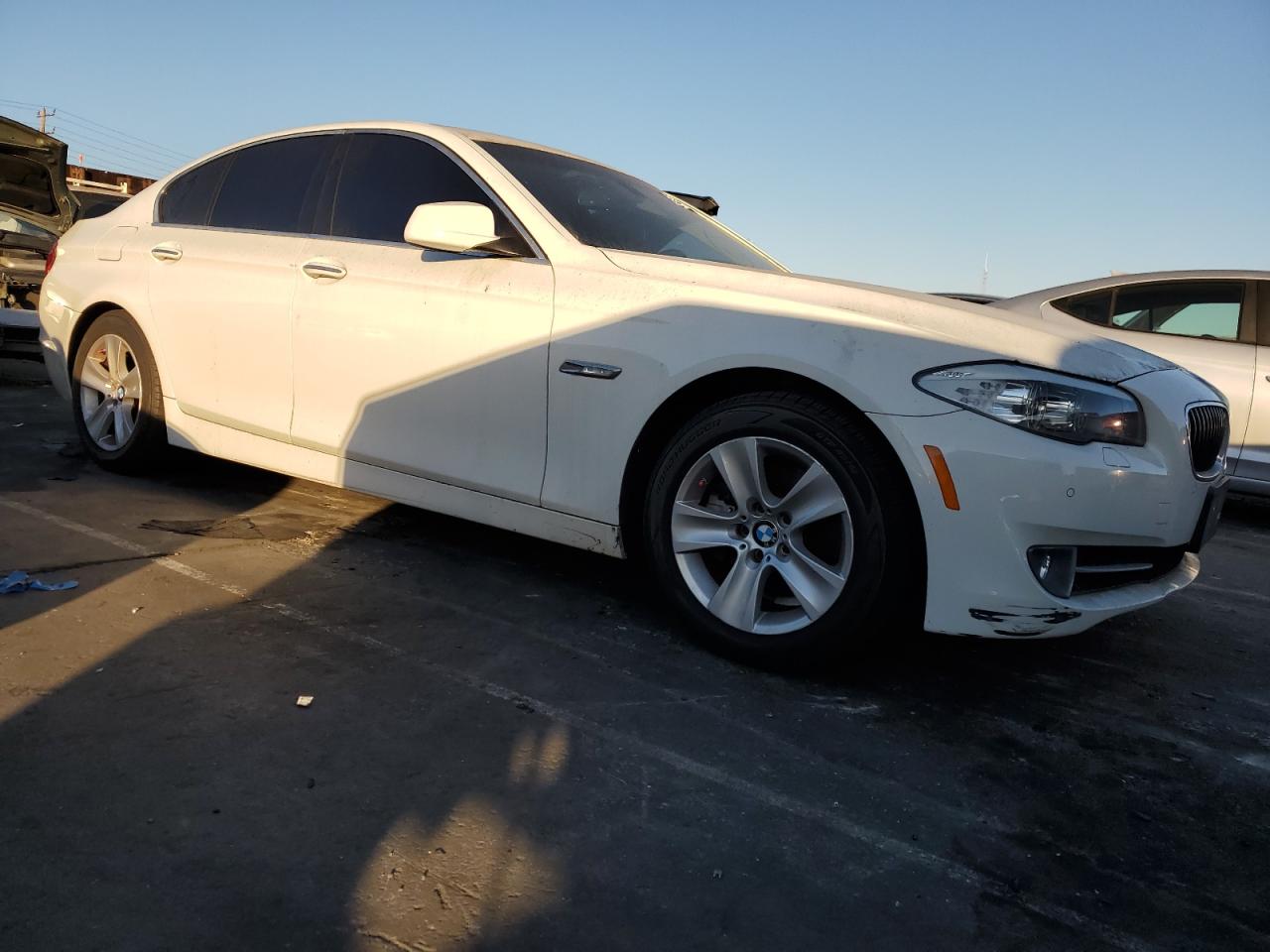 2012 BMW 5er VIN WBAXG5C51CDW66339 Copart auction photo, all over damage thumbnail 4