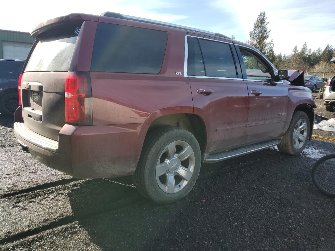 2016 Chevrolet Tahoe VIN 1GNSKCKC2GR400277 Copart auction photo, front end damage thumbnail 3